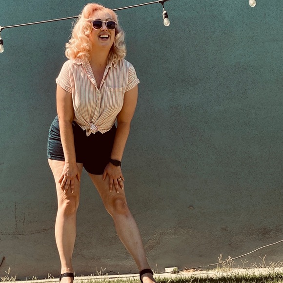 Meet the Posher Other - Meet your Posher, Stephanie